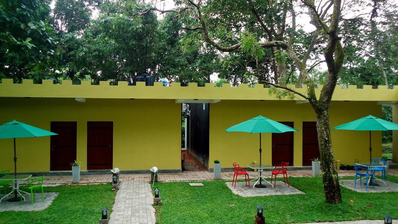 Bridge Hotel Negombo Kimbulapitiya Exterior foto