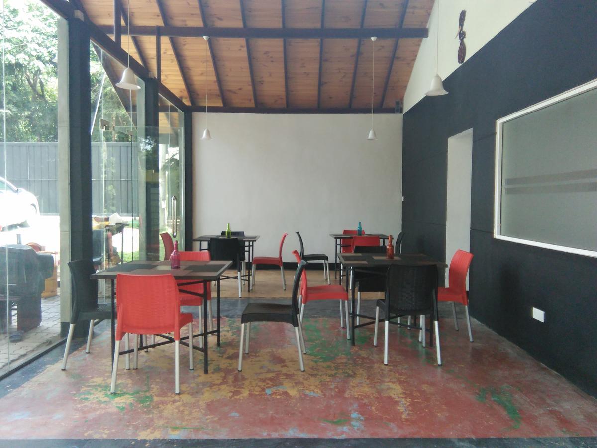 Bridge Hotel Negombo Kimbulapitiya Exterior foto